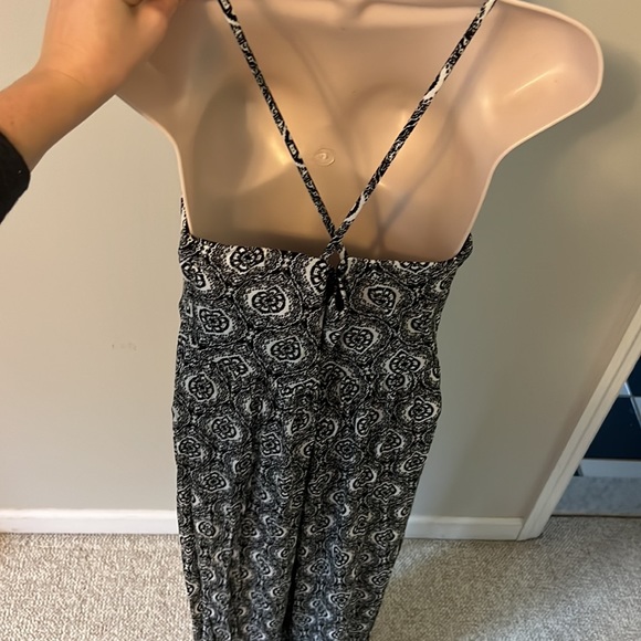 Romper/Jumpsuit - Picture 5 of 6